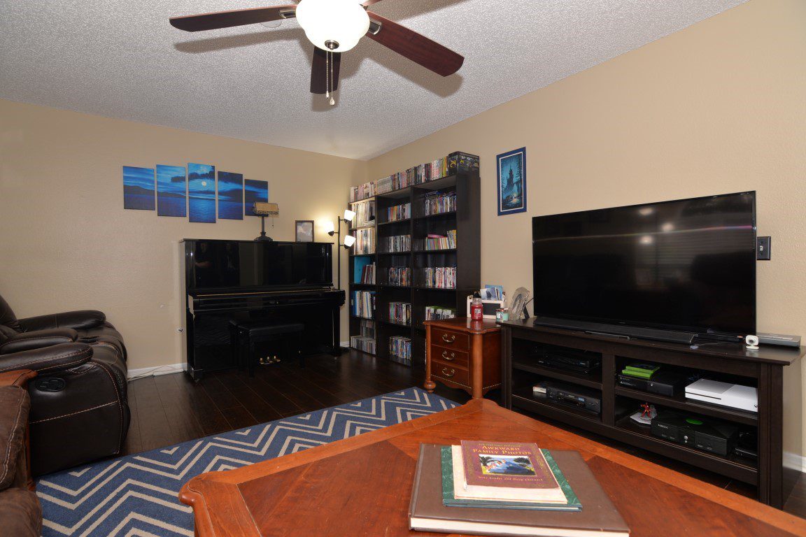 Living Room 4