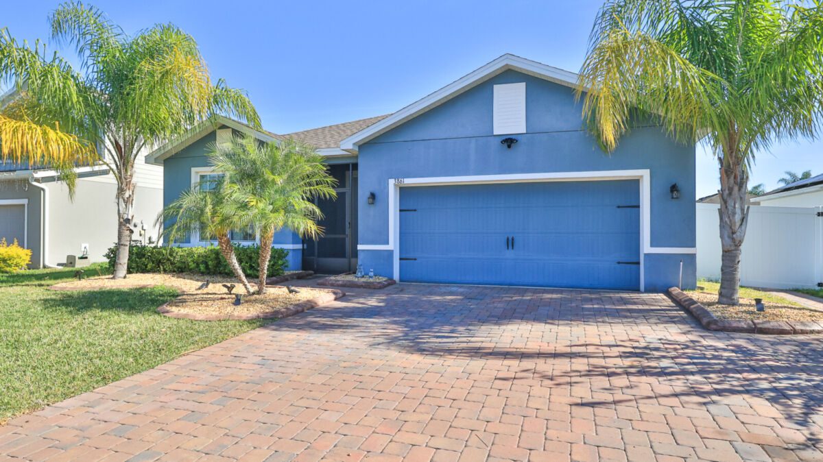 3861 Hanworth Loop-1