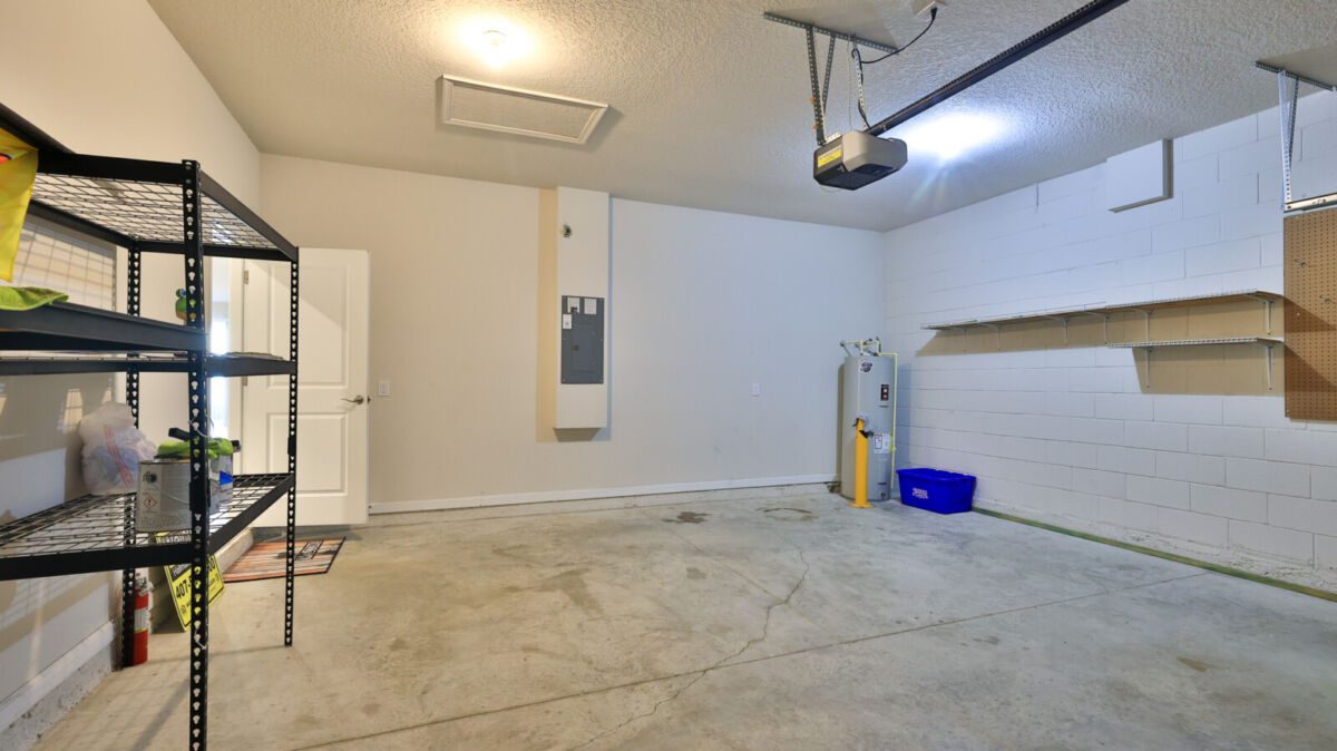 3861 Hanworth Loop-11