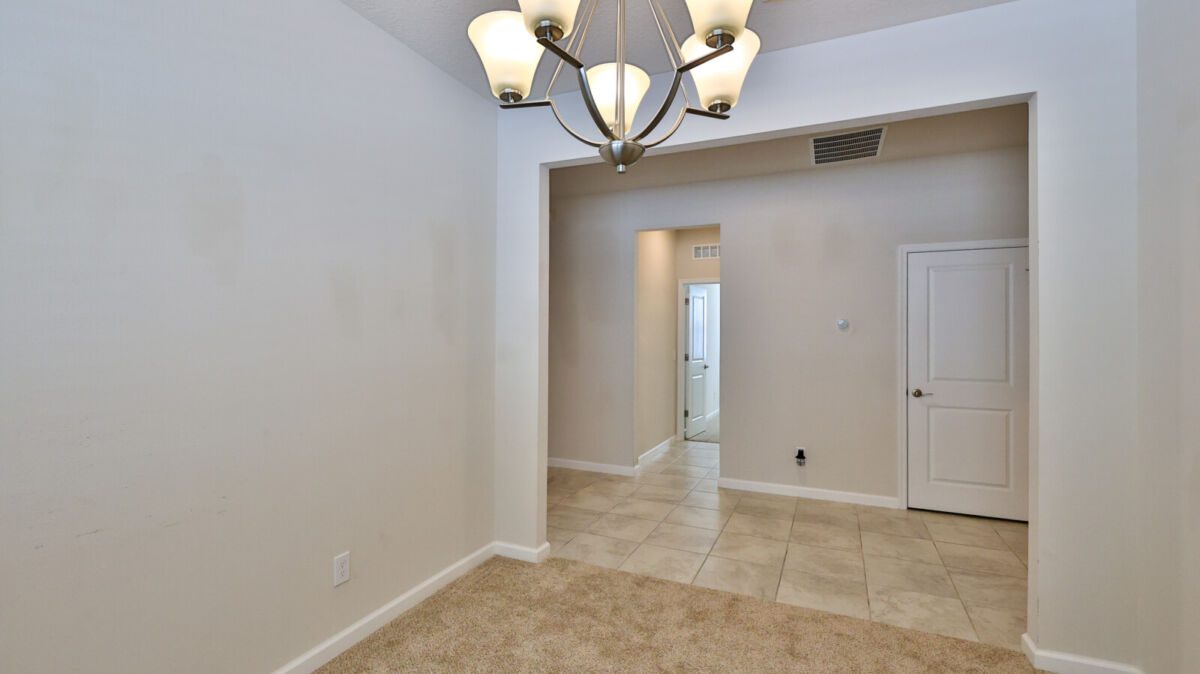 3861 Hanworth Loop-13