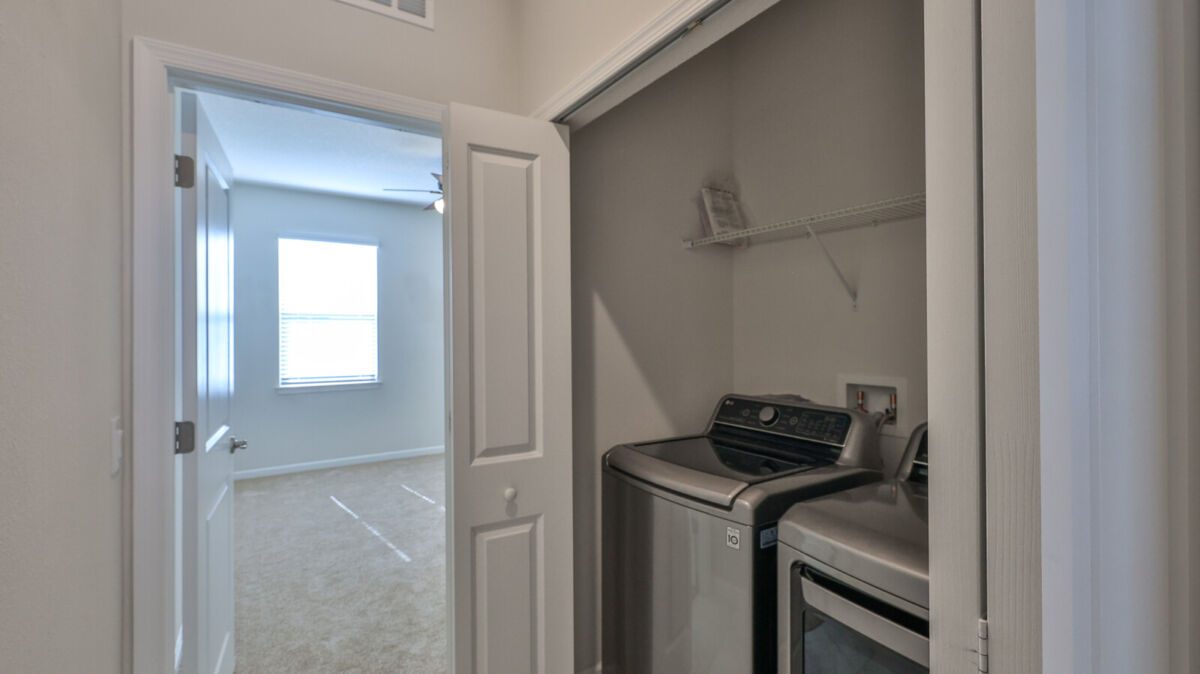 3861 Hanworth Loop-14