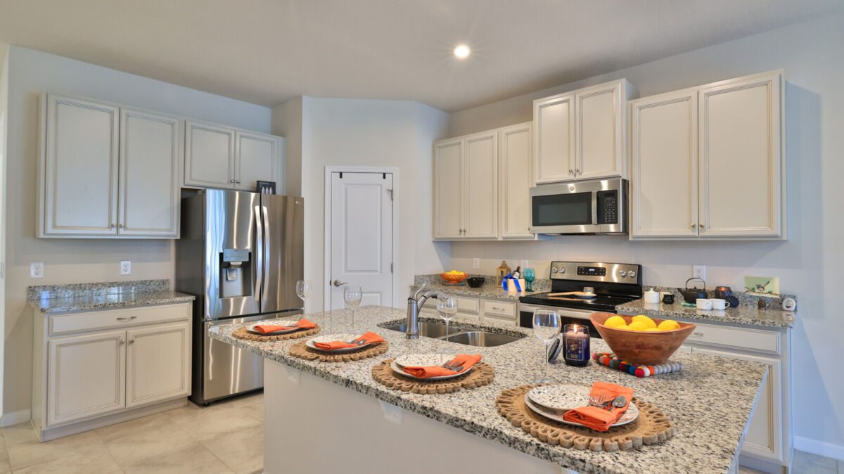 3861 Hanworth Loop-18