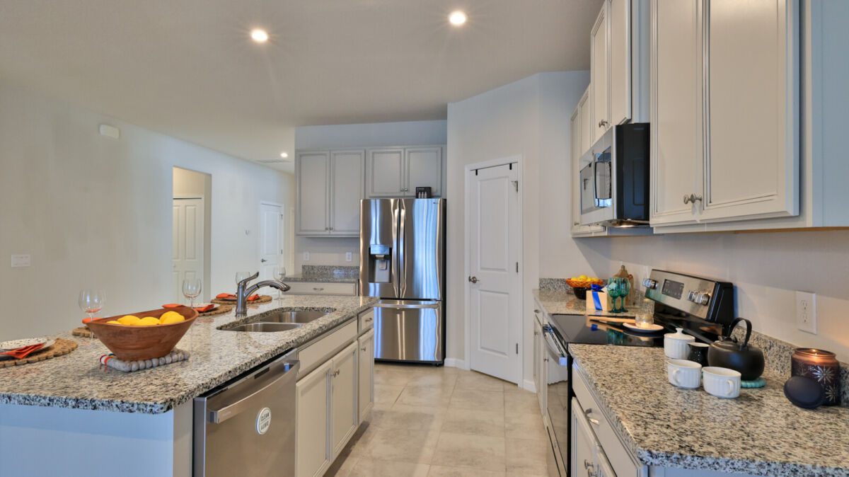 3861 Hanworth Loop-19