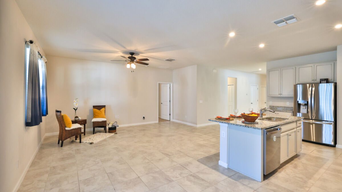 3861 Hanworth Loop-24