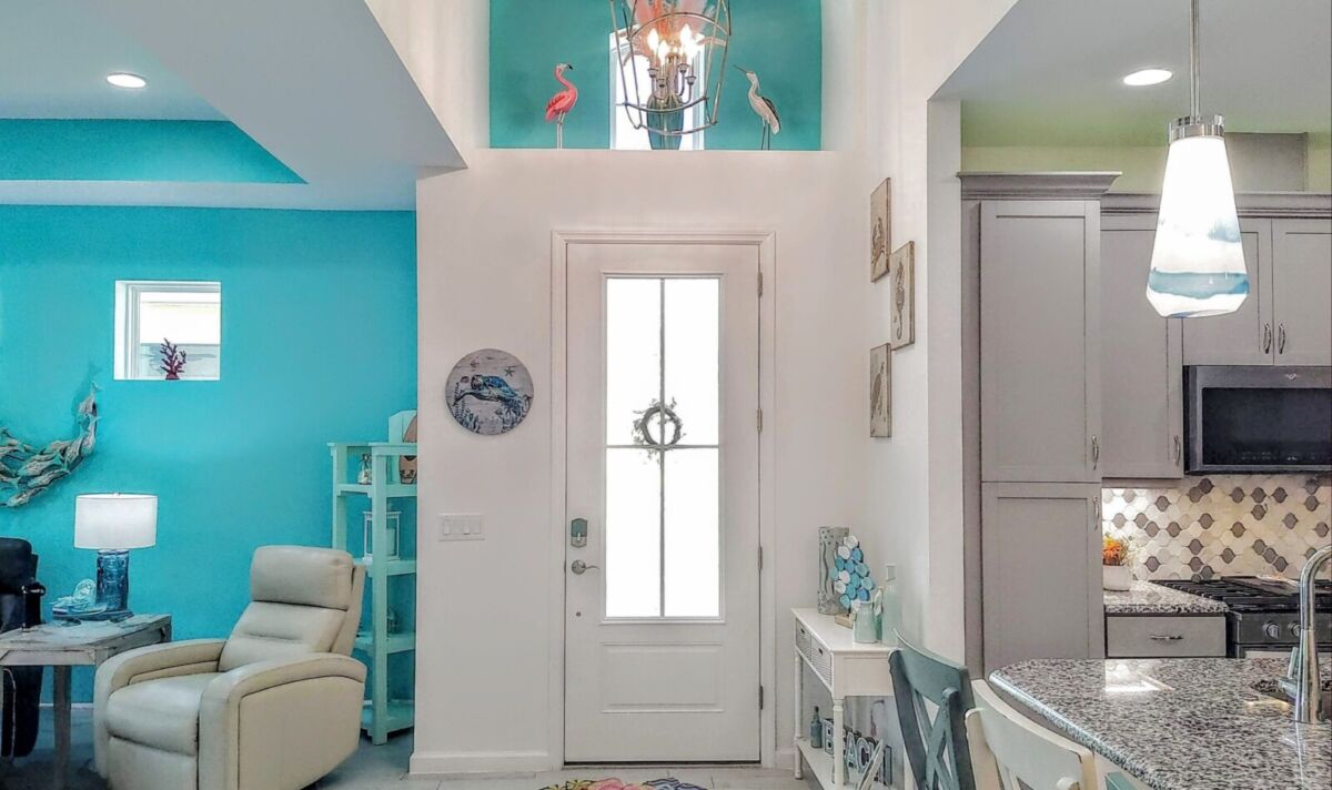 EntranceArea-710 Coral Reef Way