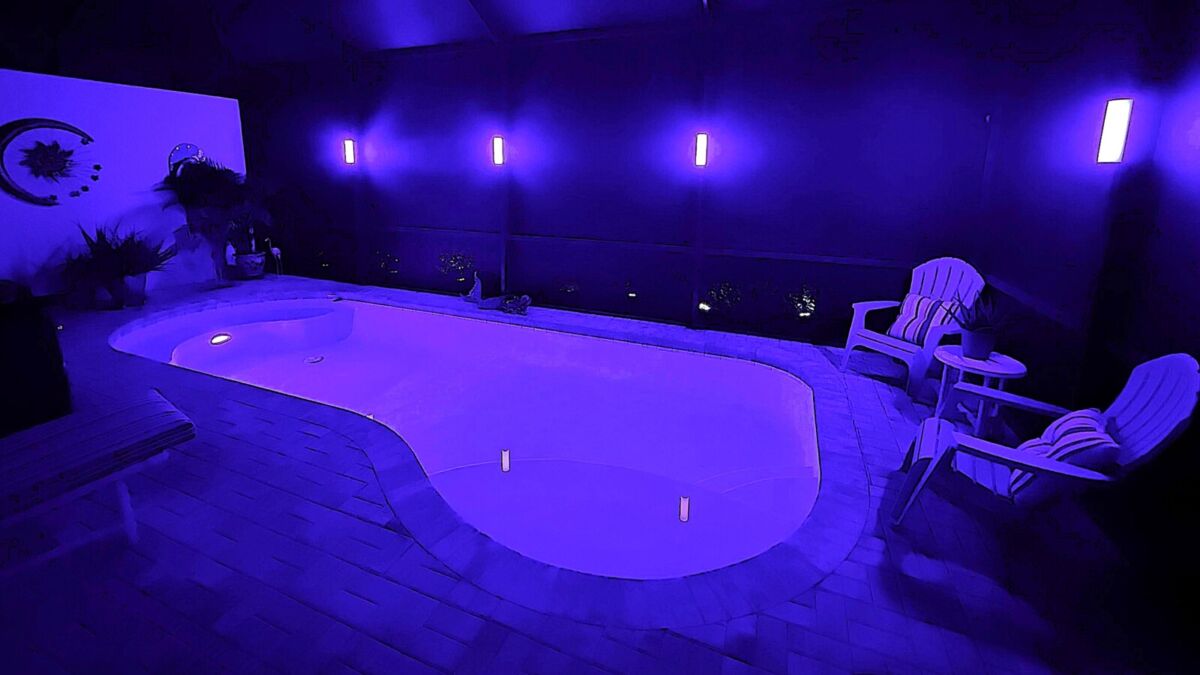 Pool-Night-IMG_6521-710a Coral Reef Way