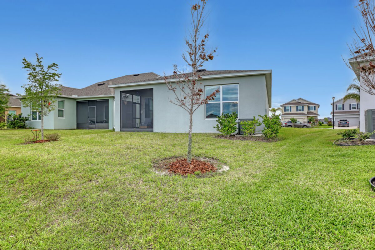 1277 Canfield (32)
