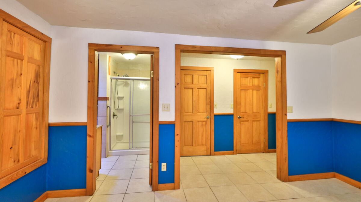 801 East 20th St-10
