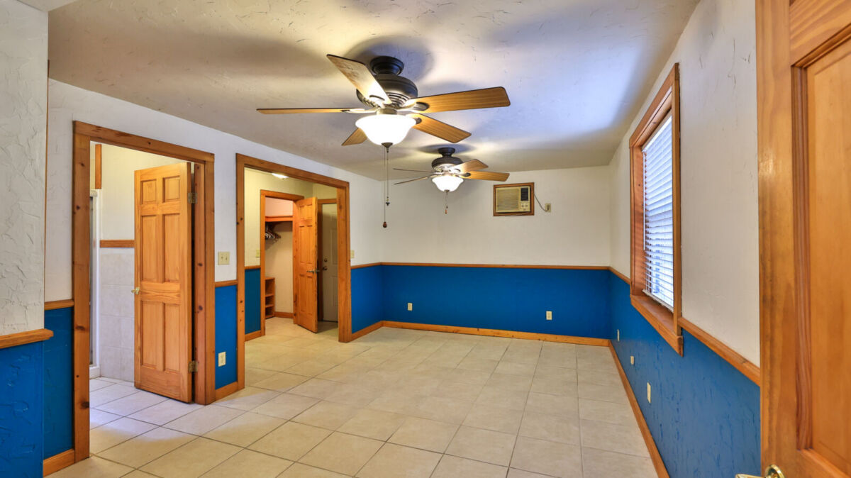801 East 20th St-8