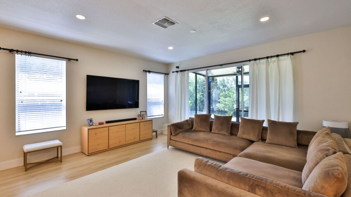 1102 Berkman Cir-10